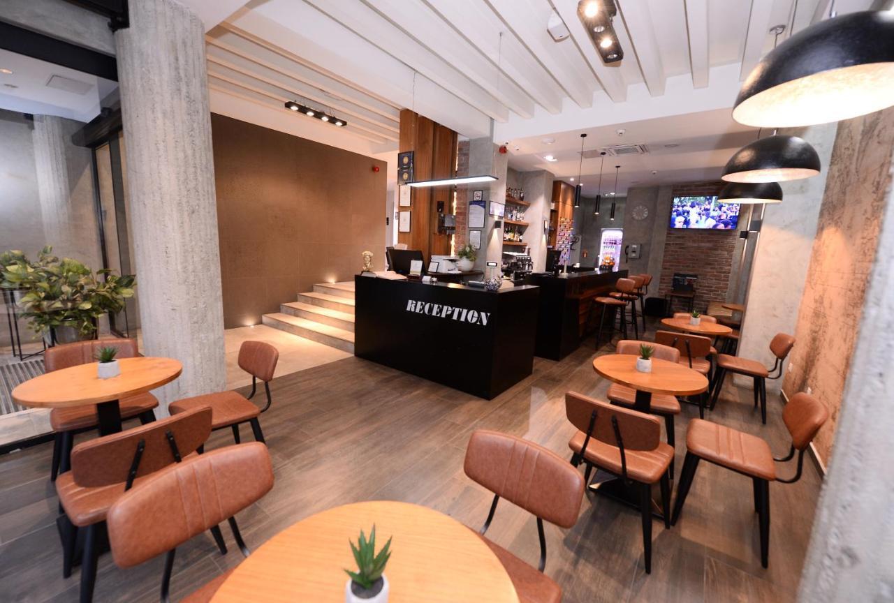 Alexandar Square Boutique Hotel สโกเปีย ภายนอก รูปภาพ